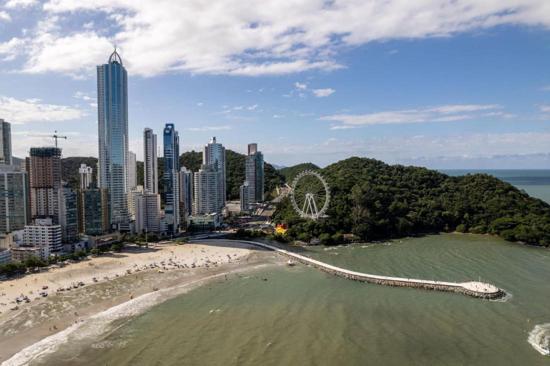 Nova atração de Balneário Camboriú 'desbanca' maior arranha-céu da